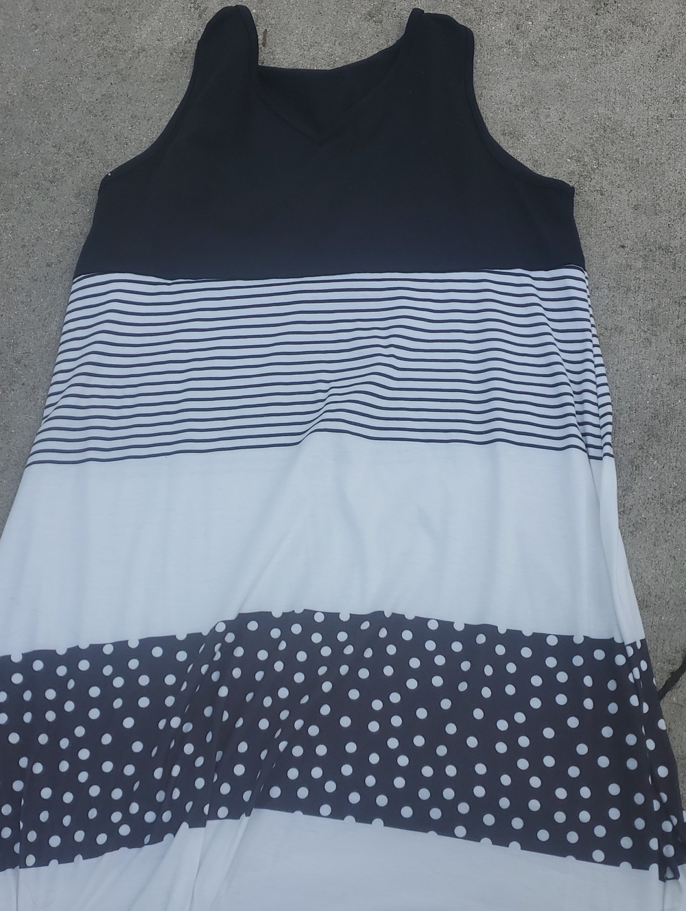 Black & White Stripe and Polka Dot Summer Dress Size Large Suoer Soft